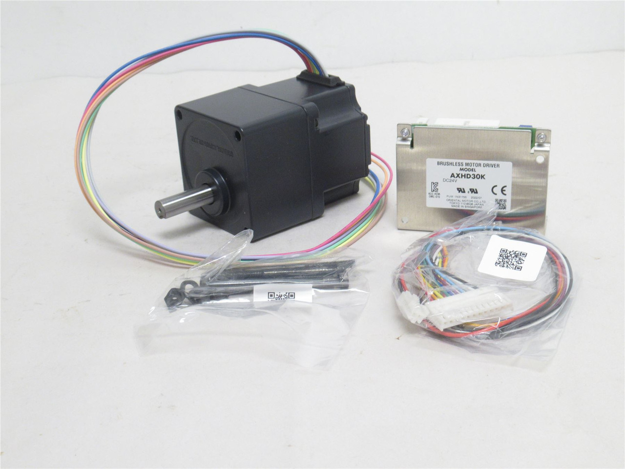 Oriental AXH230K-30; Brushless Speed Controler & Motorgearbox