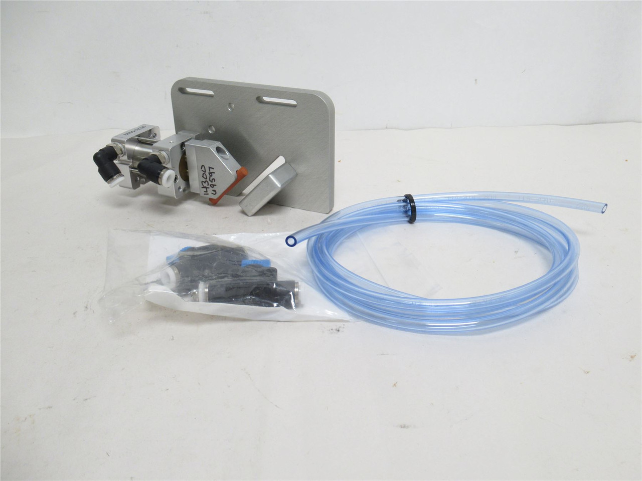 Pacmac 9575B3PB; Pneumatic Gripper Assembly