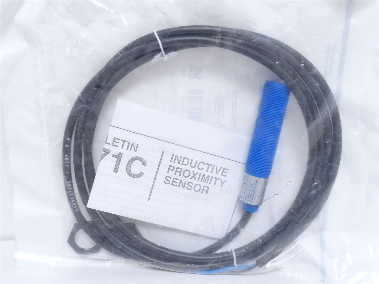 Allen-Bradley 871C-C8R18; Proximity Switch; 24-250VAC; 180mA
