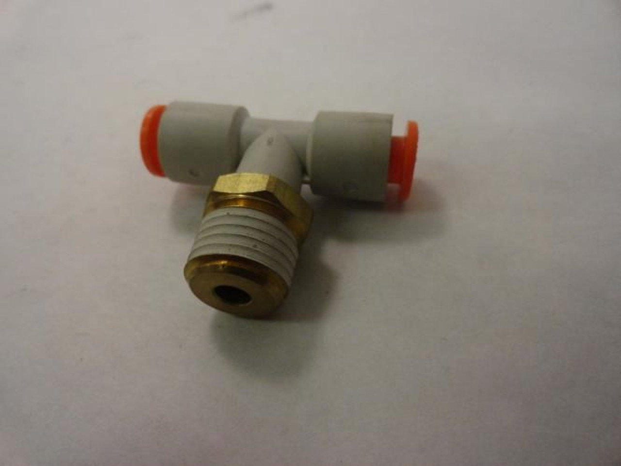 SMC KQ2T07-35AS; Tee Fitting; 1/4" Tube; 1/4" NPT