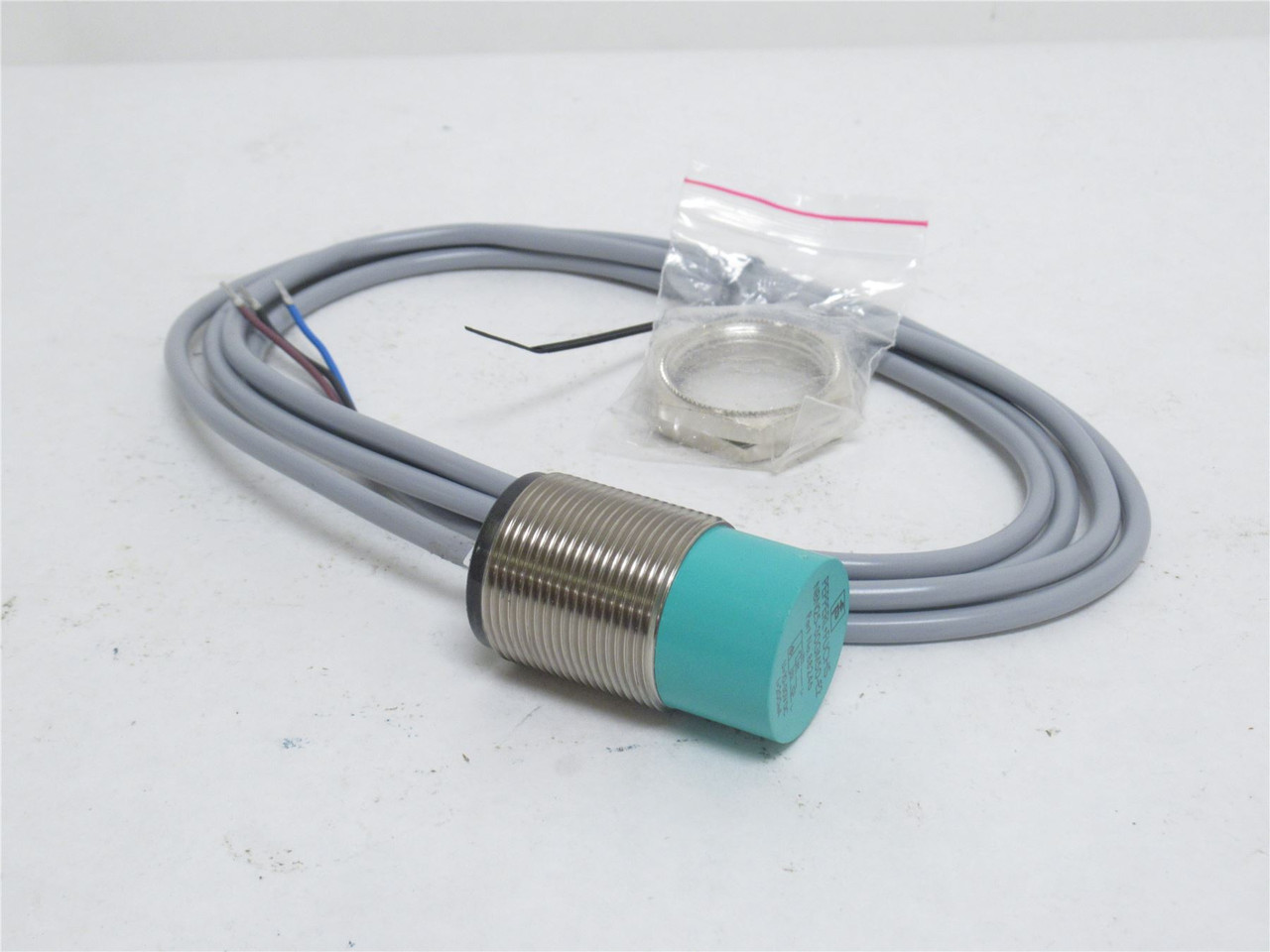 PEPPERL+FUCHS NBN25-30GM50-E2; Inductive Sensor 88246; 10-30V