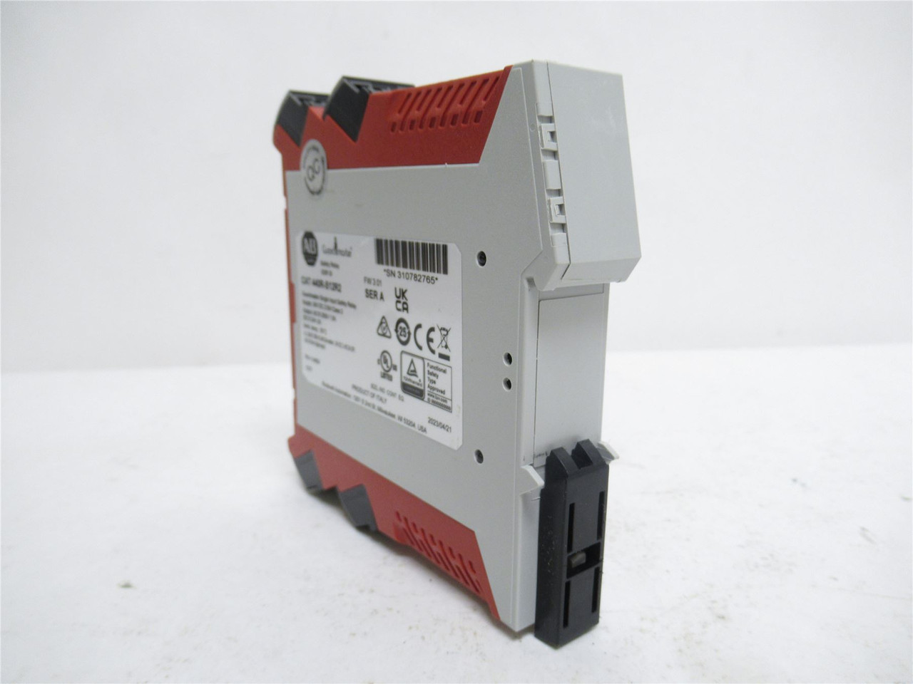 Allen-Bradley 440R-S12R2; Safety Relay; 24VDC; 2.5W In