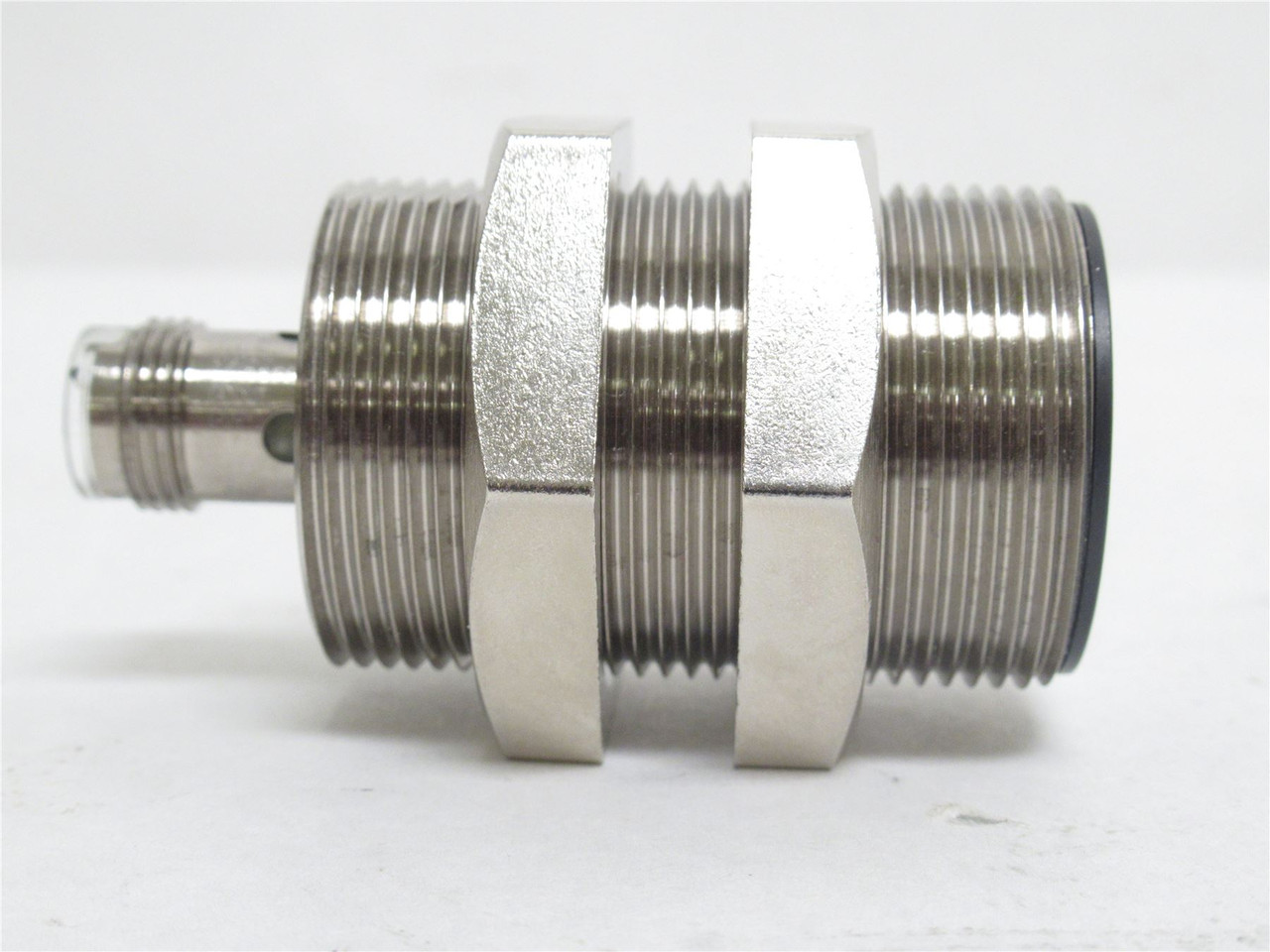 Omron E2A3-M30KS20-M1-B1; Proximity Sensor 12-24VDC