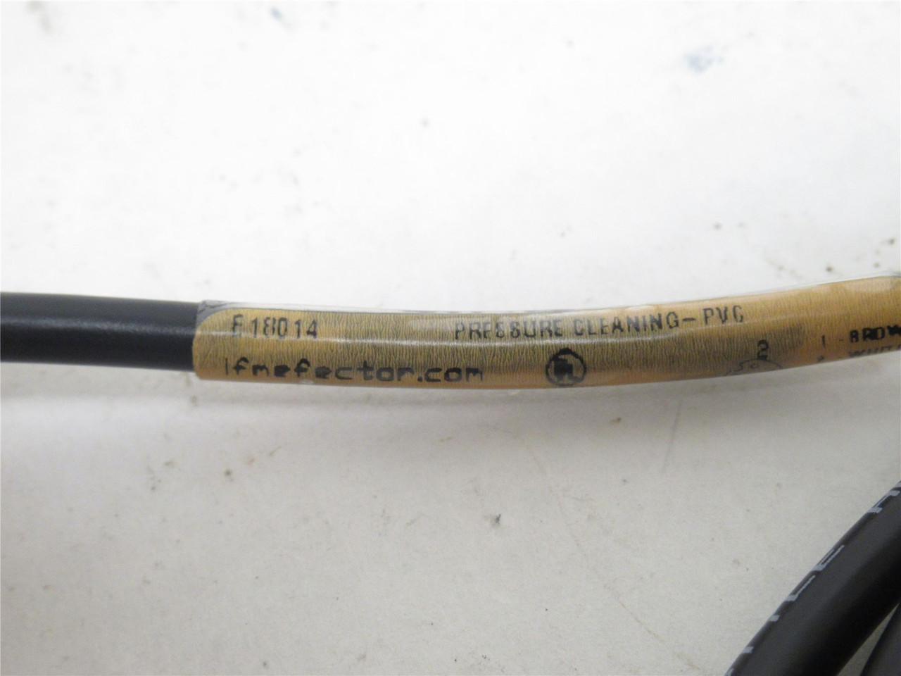 ifm E18014; Micro DC Connector; 4-Wire; 22 AWG; 5m Wire