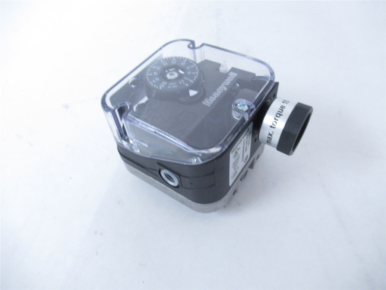 Honeywell 84447822DG50T-22N; Pressure Switch 240VAC 1/4" NPT