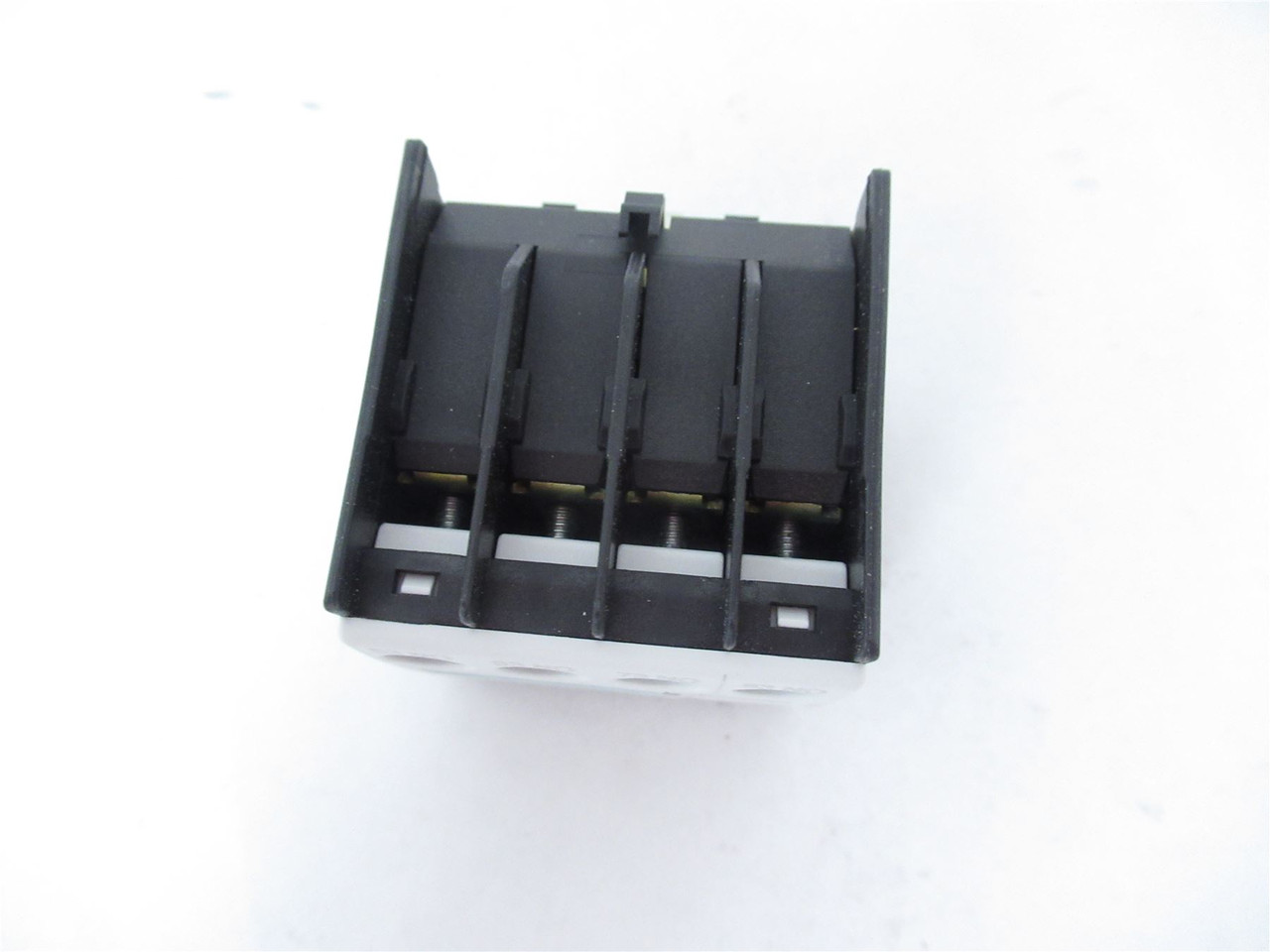 Siemens 3RH1911-1FA40; Aux Switch Block 10 AMP 240VAC