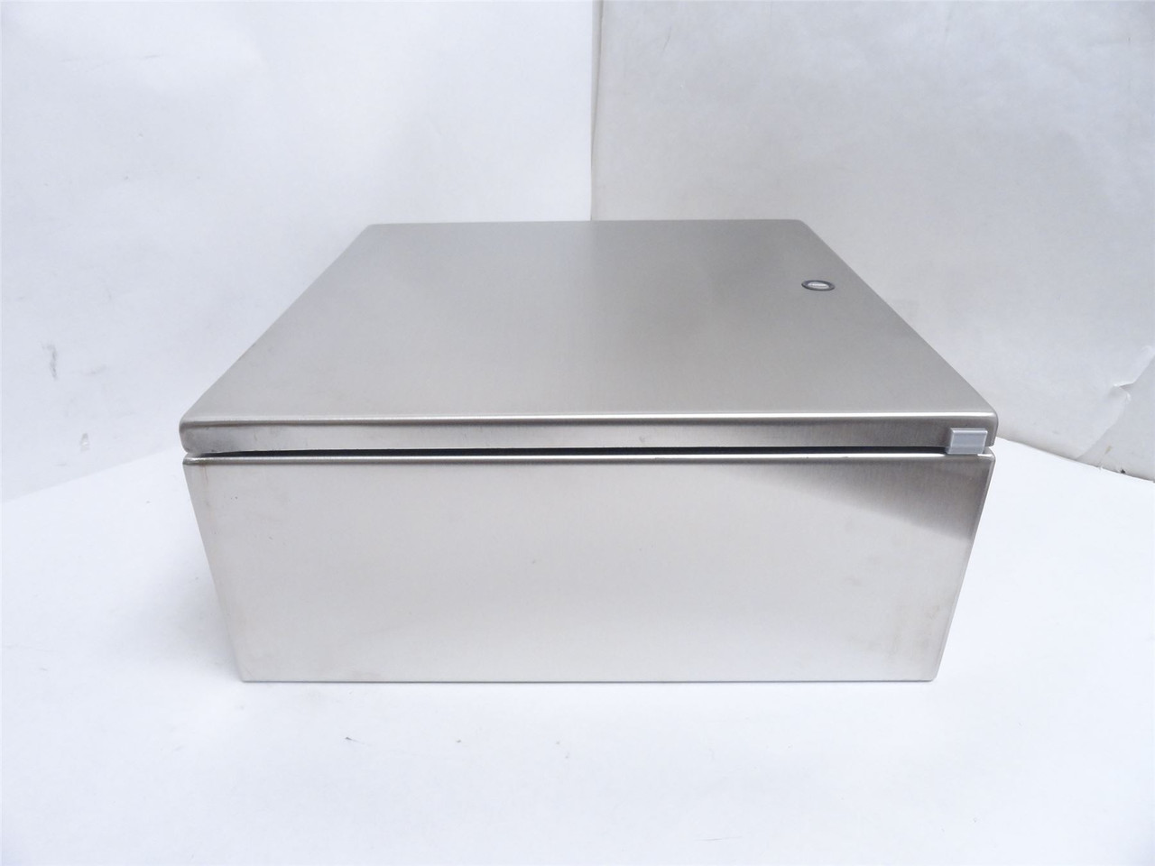 Hoffman CSD16166SS; Hinged Cover Enclosure SS; 16" x 16" x 6"