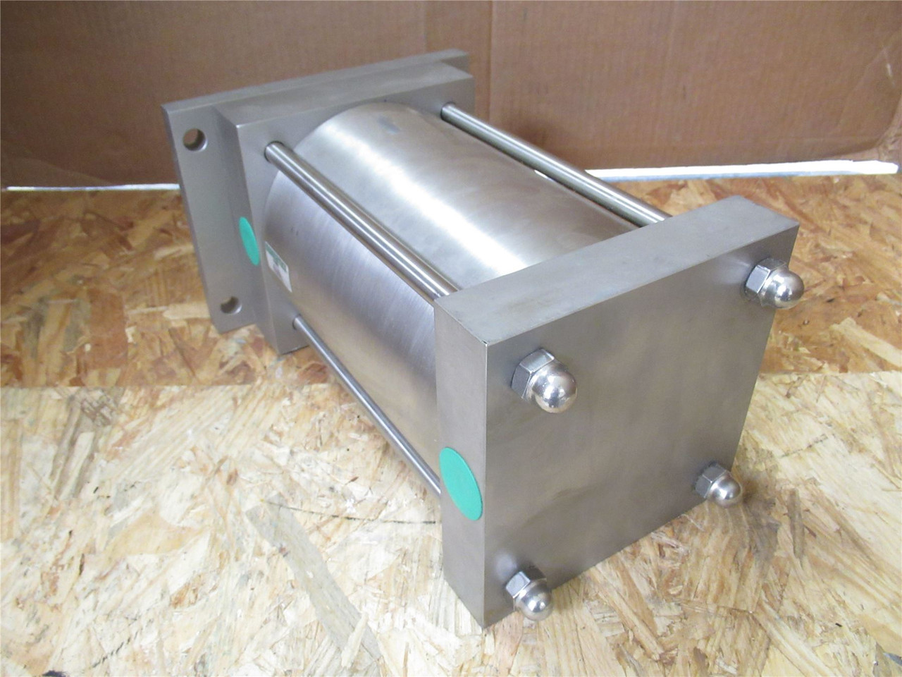 Numatics N16886; Air Cylinder; 6" ID x 7" Stroke Numatics N16886; Air Cylinder; 6" ID x 7" Stroke