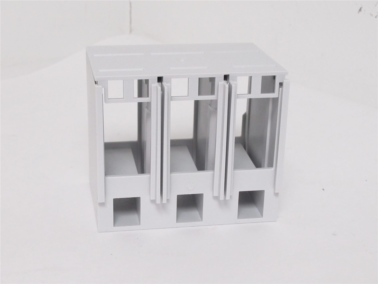 Eaton NZM2-XKSA; Shroud Terminal Cover; more than 1A; 3-Pole