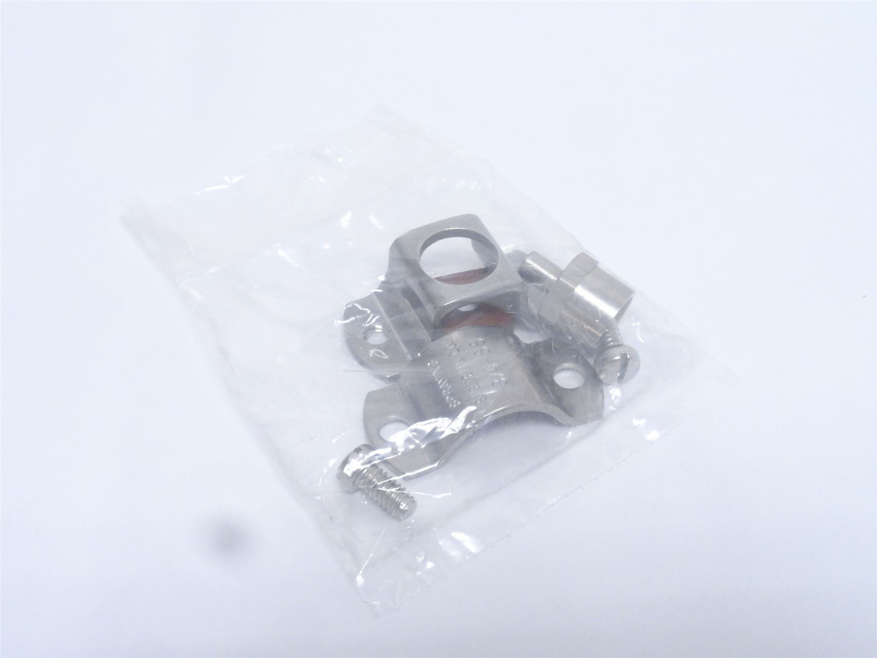 Spraying Systems 7521B3/4X1/4SS; Split Eyelet SS; 3/4" x 1/4"