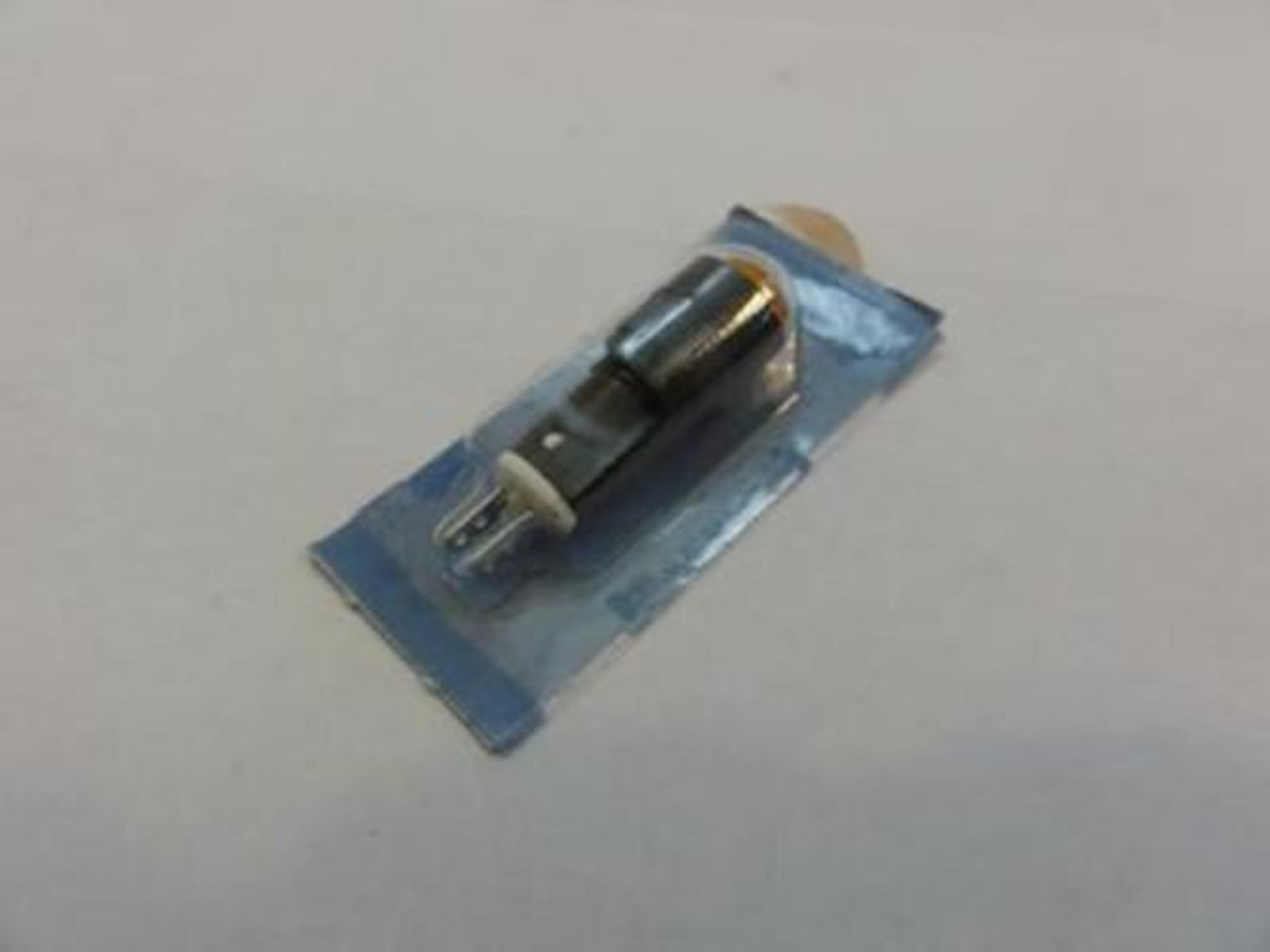 Idec AP1M222A; Domed Light; 10mm; Amber