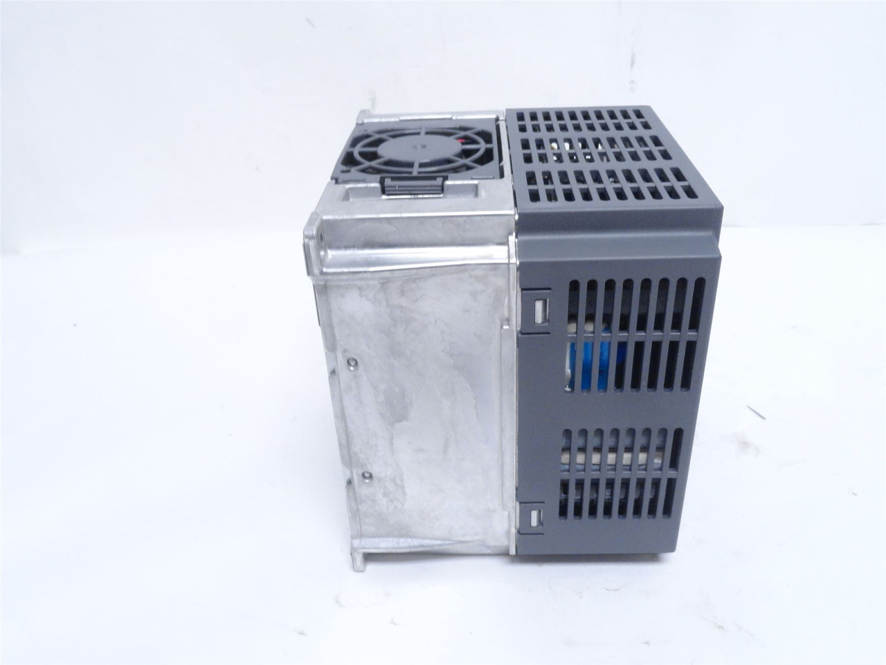 Mitsubishi FR-E740-095SC-NA; AC Drive 5HP 380-480VAC In