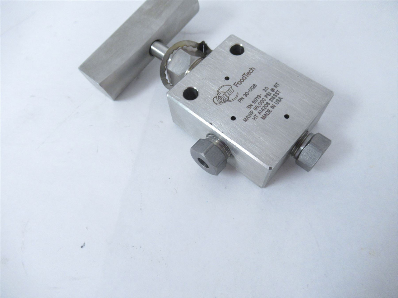 JBT FoodTech 30-0128; Two Way Single Stem Valve 66K PSI