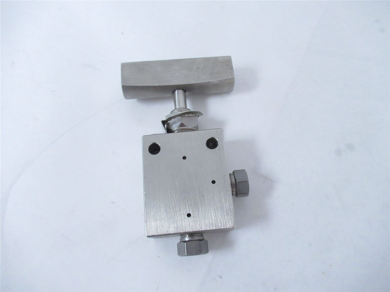JBT FoodTech 30-0128; Two Way Single Stem Valve 66K PSI