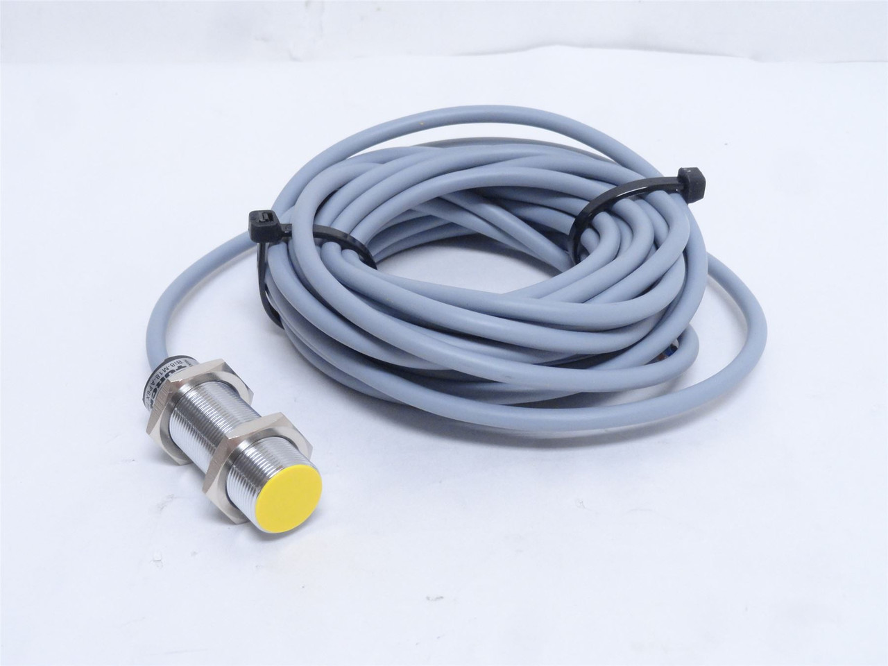 Turck BI8-M18-AP6X; Prox Sensor 4615031; 10-30VDC ; 7m Wire