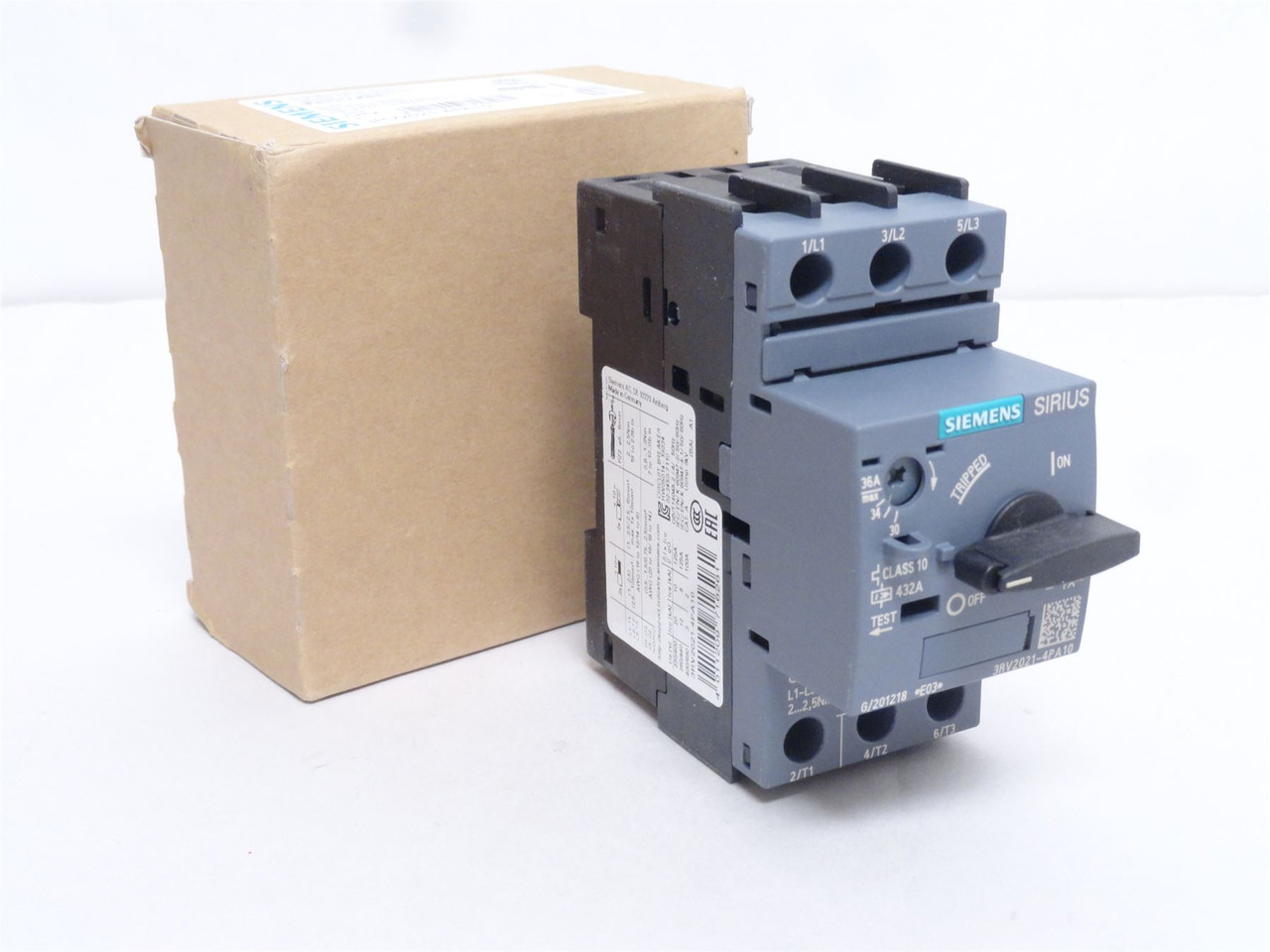 Siemens 3RV2021-4PA10; Manual Motor Starter; 30-36A; 3P; 600V