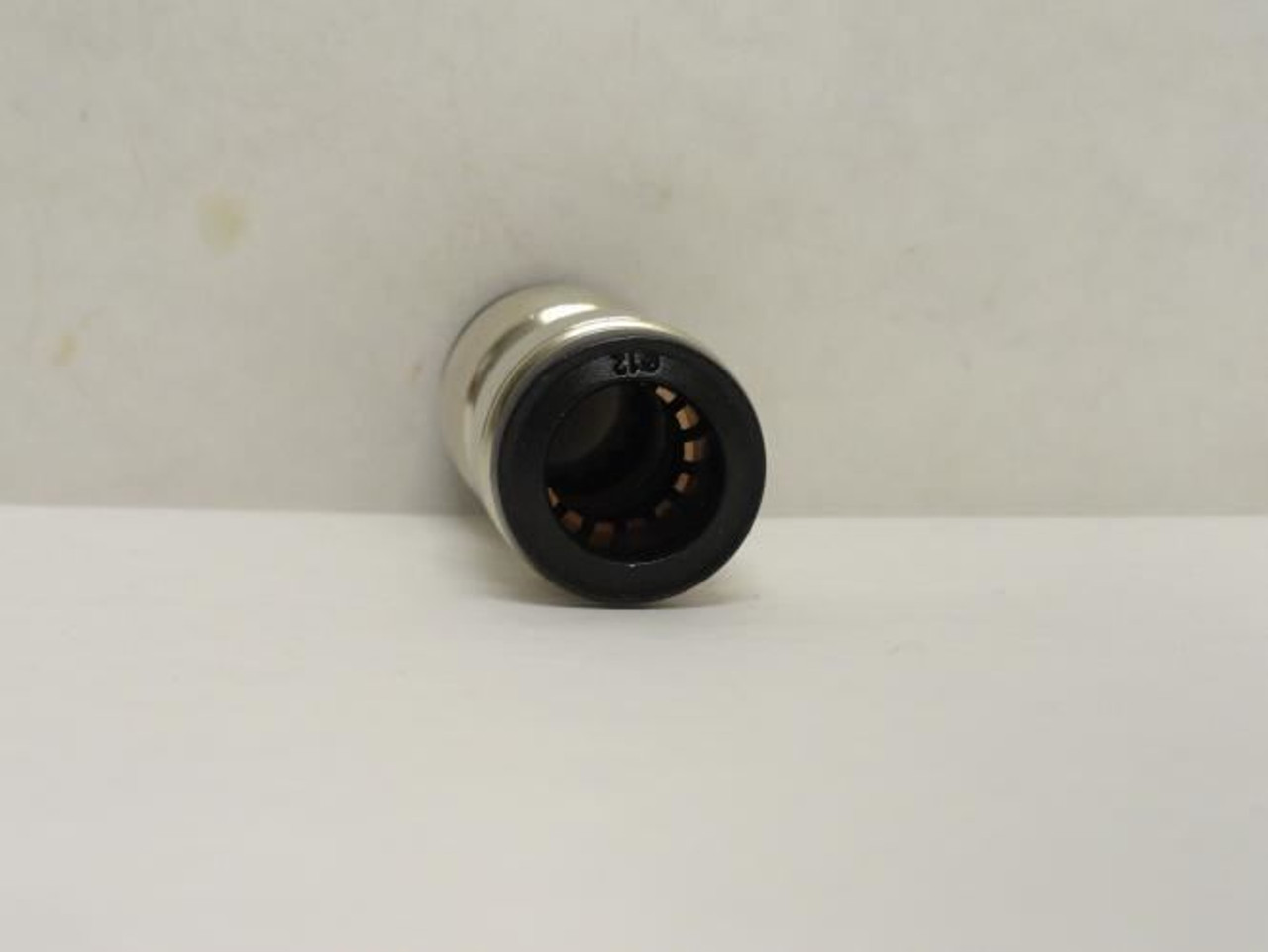 MFG- 3806 12 00; Nickel Plate Brass Connector; 12mm Tube MFG- 3806 12 00; Nickel Plate Brass Connector; 12mm Tube