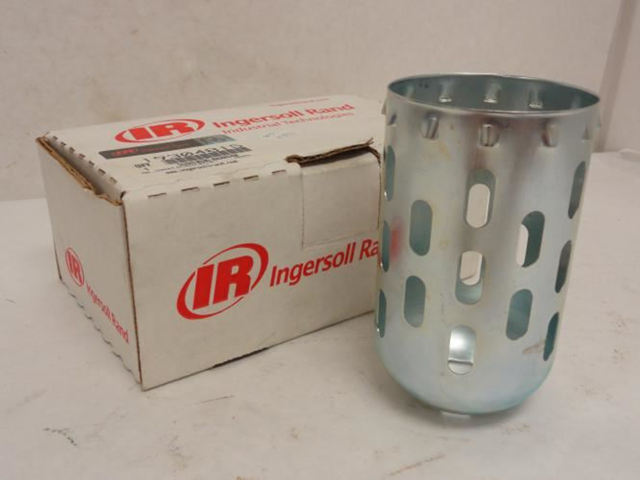 Ingersoll-Rand 19304815; Metal Air Filter Bowl Guard; 2-3/4" OD Ingersoll-Rand 19304815; Metal Air Filter Bowl Guard; 2-3/4" OD