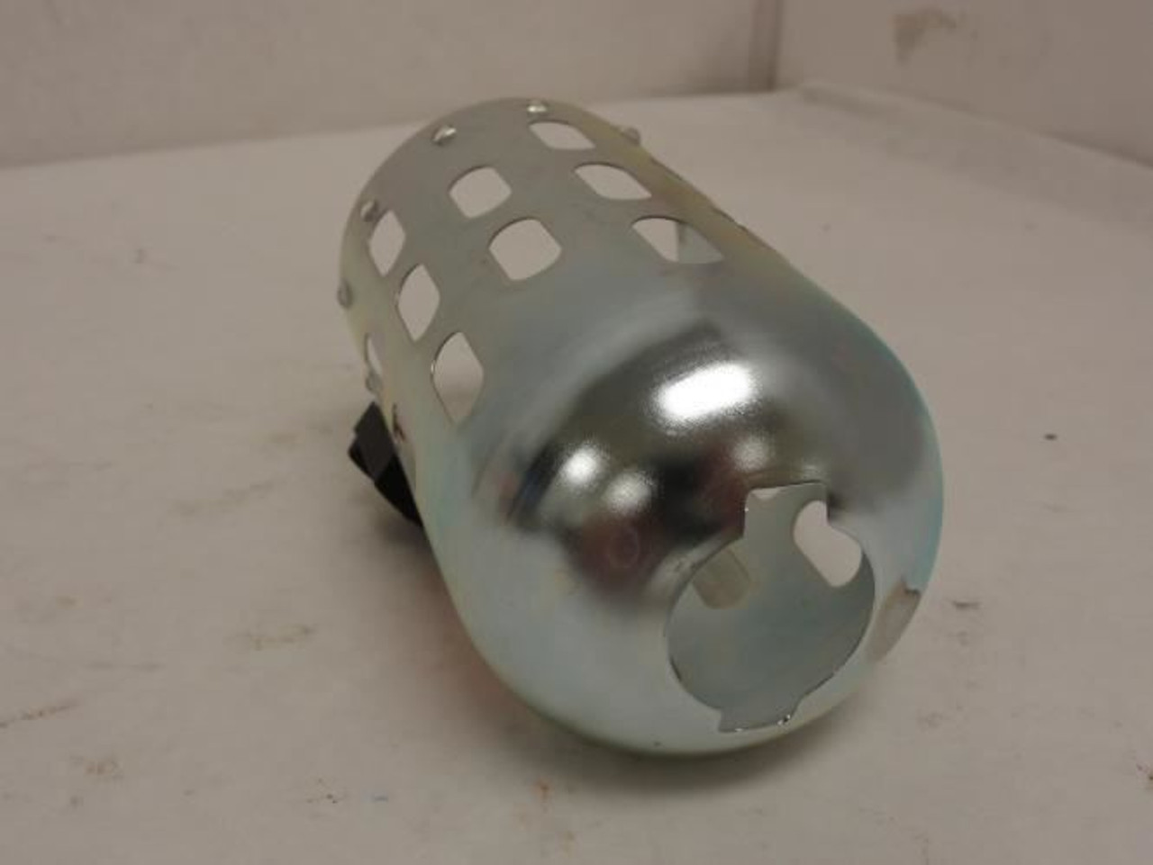 Ingersoll-Rand 19304815; Metal Air Filter Bowl Guard; 2-3/4" OD Ingersoll-Rand 19304815; Metal Air Filter Bowl Guard; 2-3/4" OD