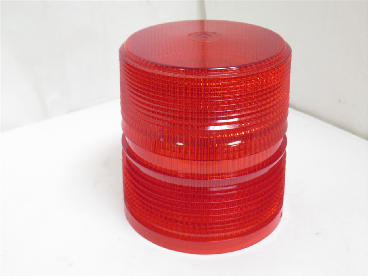 Federal Signal K8422B428A-04; Red Signal Dome; With Gasket Federal Signal K8422B428A-04; Red Signal Dome; With Gasket