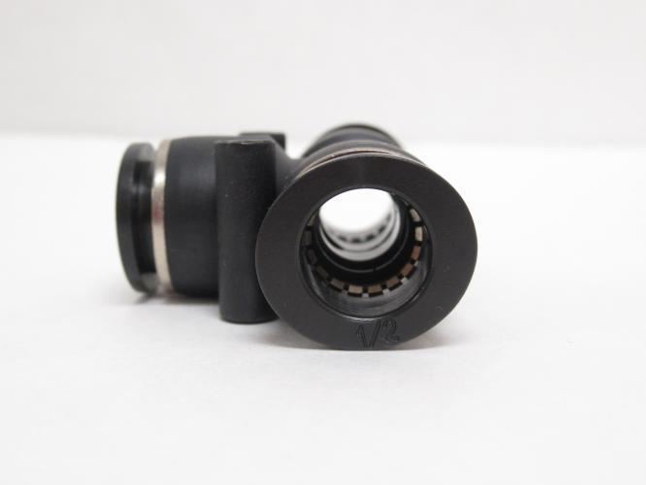 Industry-Std 1PEU8; Air Union Tee; 1/2" PTC