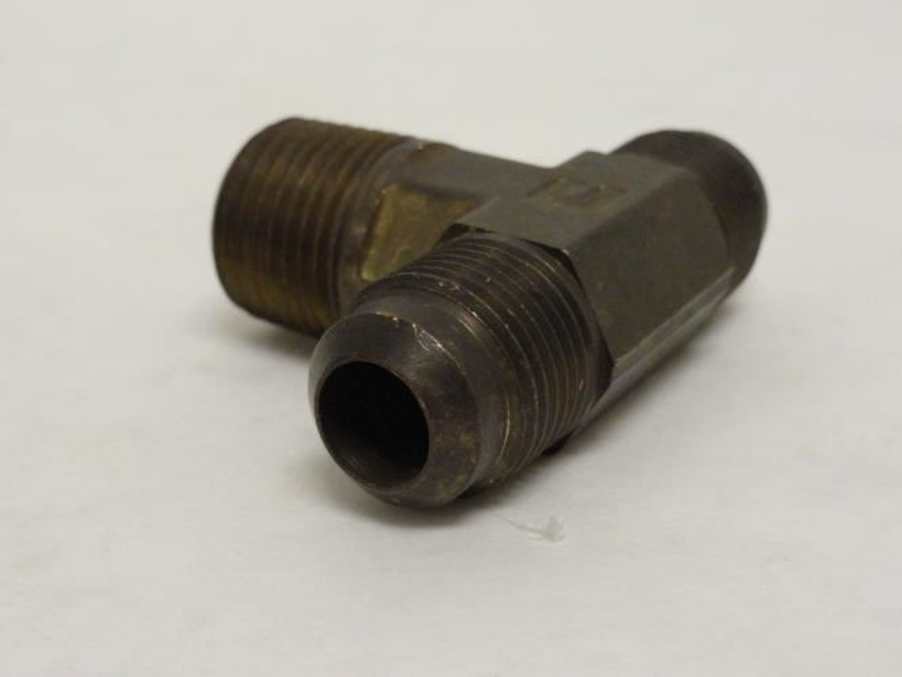 Parker 145F-8-8; Brass Male Branch Tee 1/2 SAE J512; 1/2NPT Parker 145F-8-8; Brass Male Branch Tee 1/2 SAE J512; 1/2NPT
