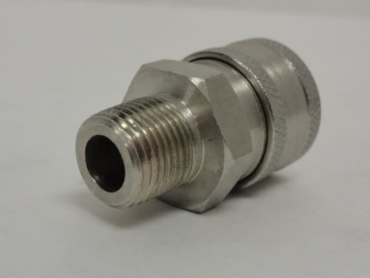 MFG- SST-3M; Hydraulic Coupler Body; SS-303; Size: 3/8" MNPT MFG- SST-3M; Hydraulic Coupler Body; SS-303; Size: 3/8" MNPT
