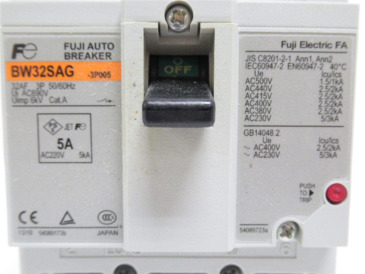 Fuji BW32SAG-3P005; Circuit Breaker 5A 3P; 600VAC W/Mount Kit