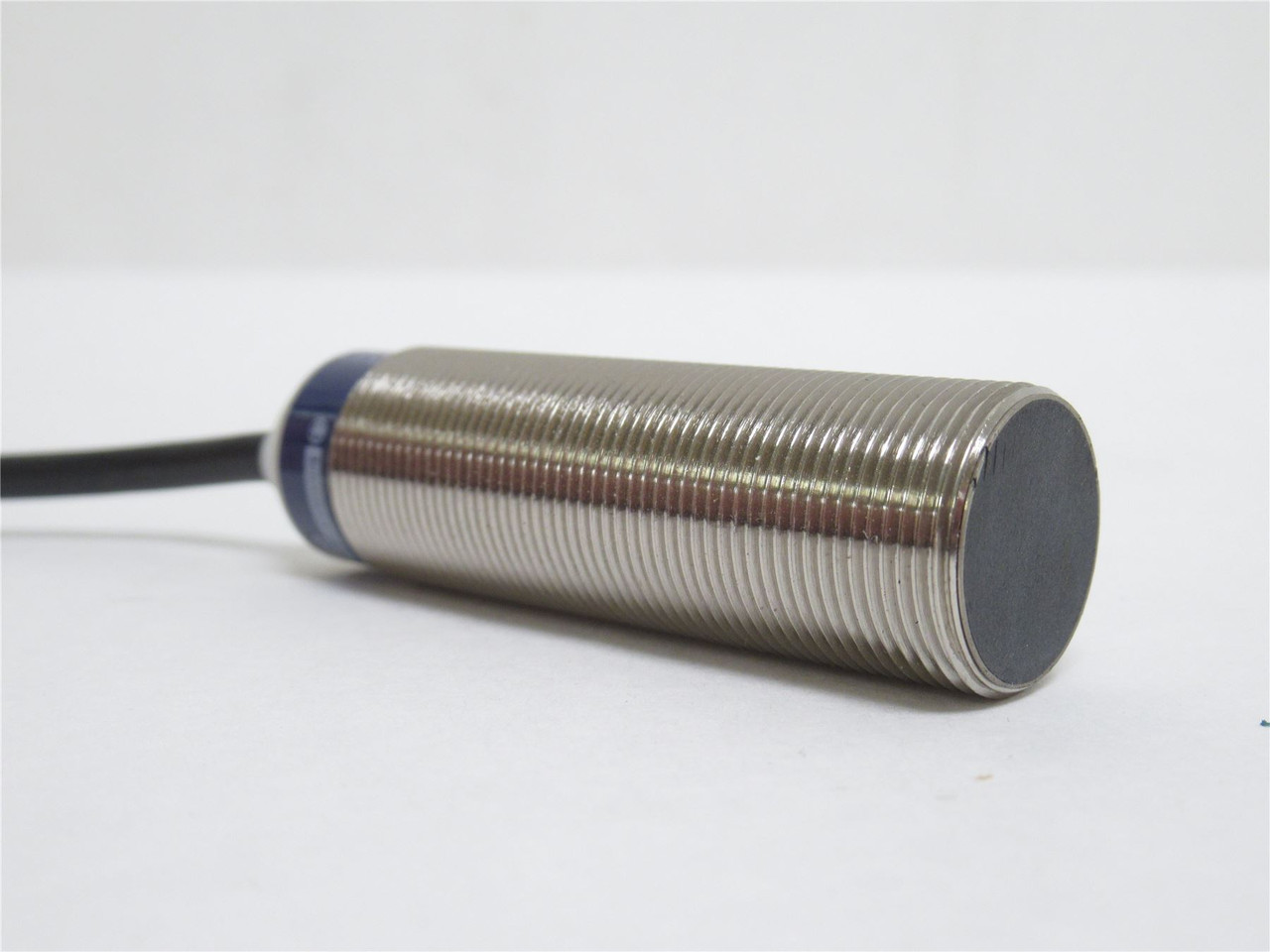 Telemecanique XS618B1MAL2; Prox Sensor; 240V; No Hardware