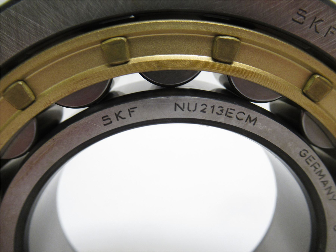 SKF NU213ECM; Cylindrical Roller Bearing 65mmID x 120mmOD