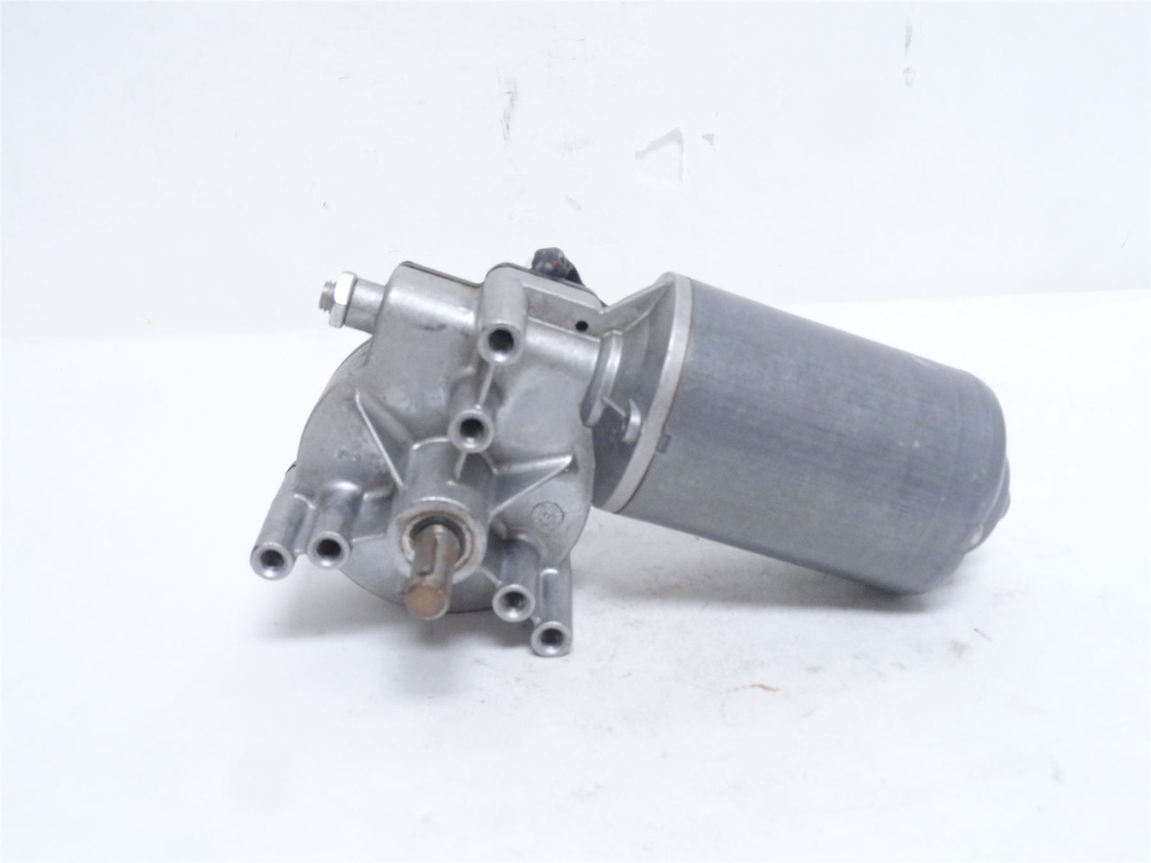 Doga 111.9031.30.00; Geared Motor 70RPM 3Nm; 62:1 Ratio; 24VDC Doga 111.9031.30.00; Geared Motor 70RPM 3Nm; 62:1 Ratio; 24VDC