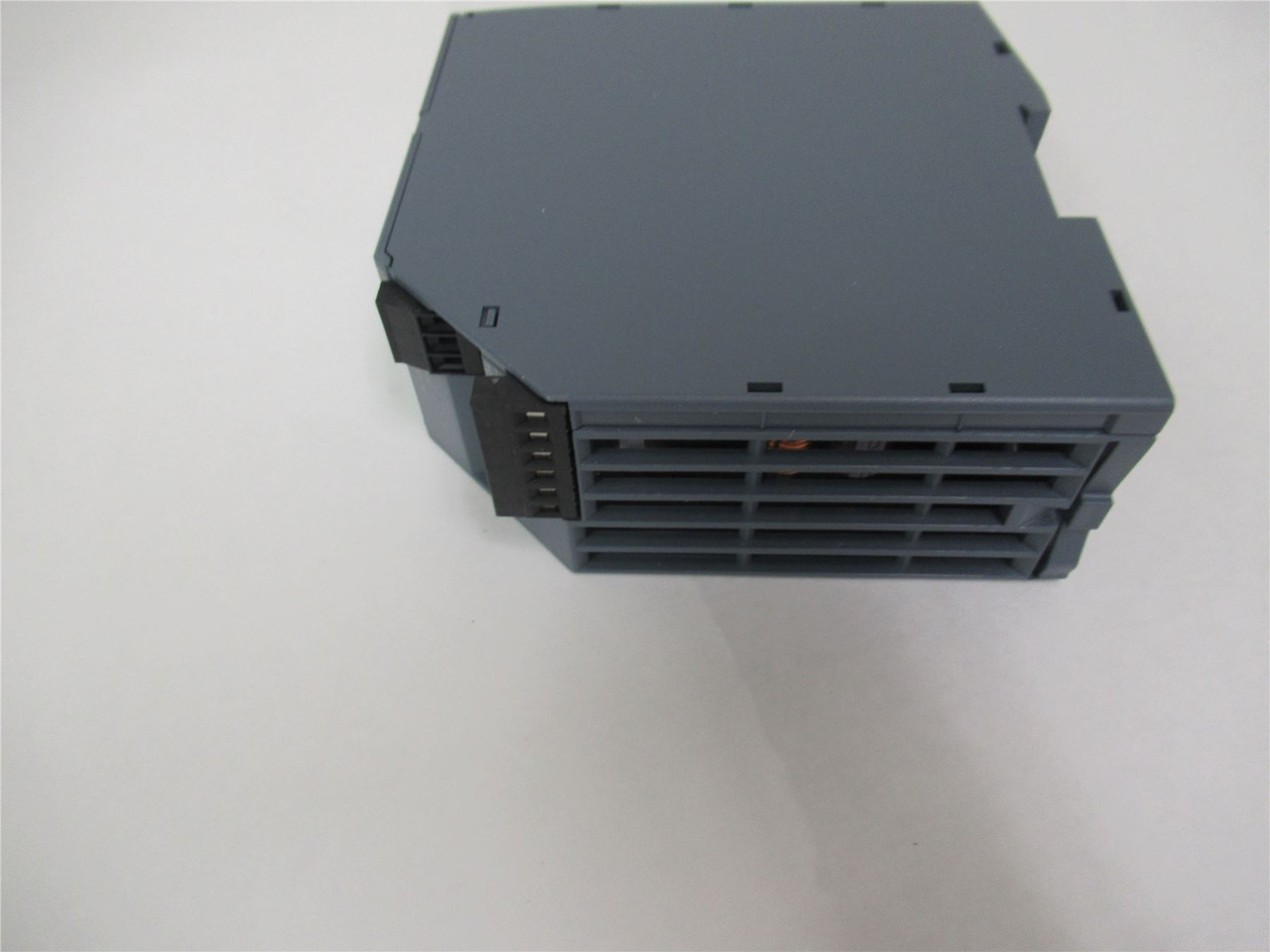 Siemens 6EP1333-2BA20; Power Supply AC-IN; DC 24V/5A-OUT
