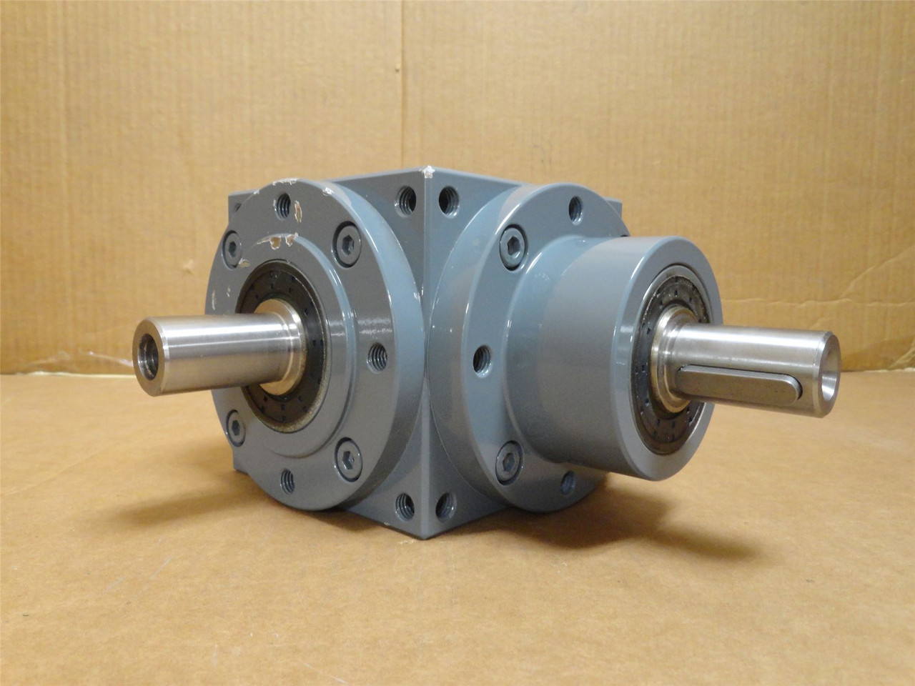 Bege V 120 1:1 BO; Gearbox; RA; 1:1 Ratio; Shaft: 25mmOD