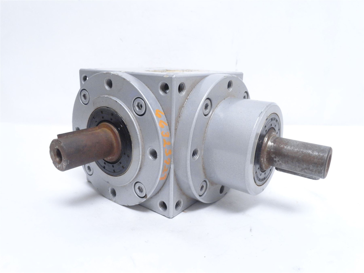 Bege V 120 1:1 BO; Gearbox RA; 1:1 Ratio; Shaft: 25mmOD x 45mm Long