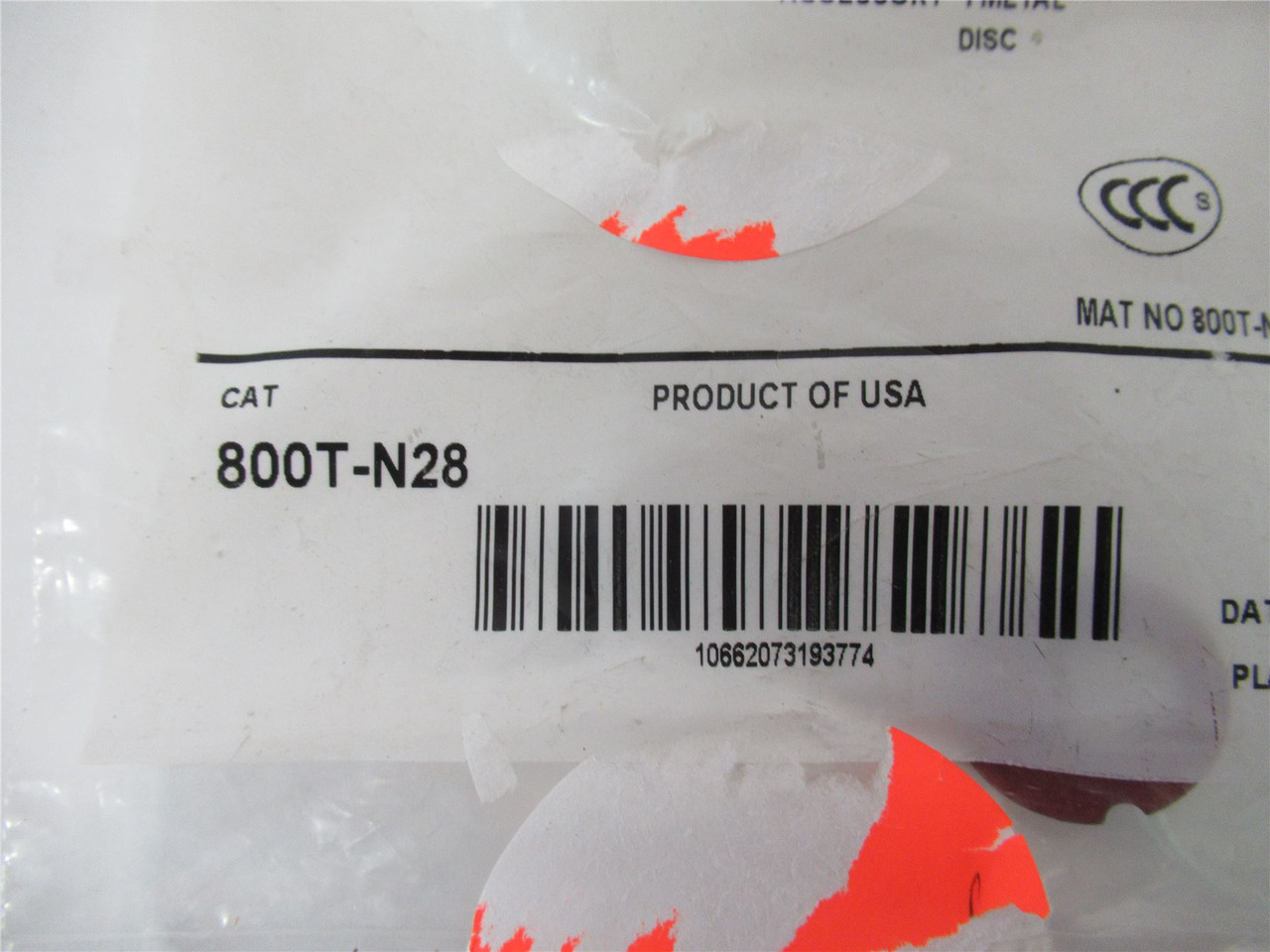 Allen-Bradley 800T-N28; Pushbutton Lens 6 Clear 1 Metal Disc