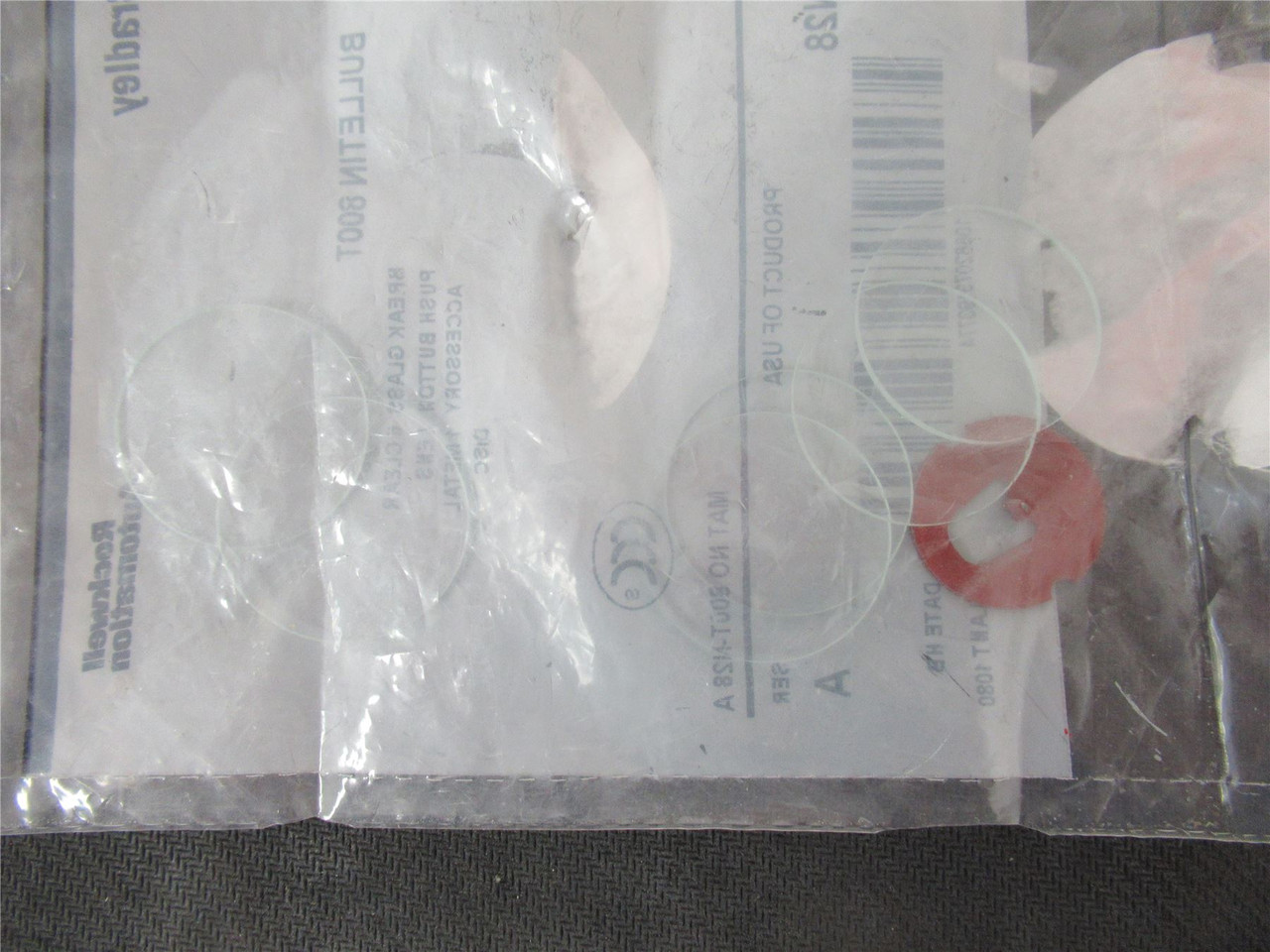 Allen-Bradley 800T-N28; Pushbutton Lens 6 Clear 1 Metal Disc