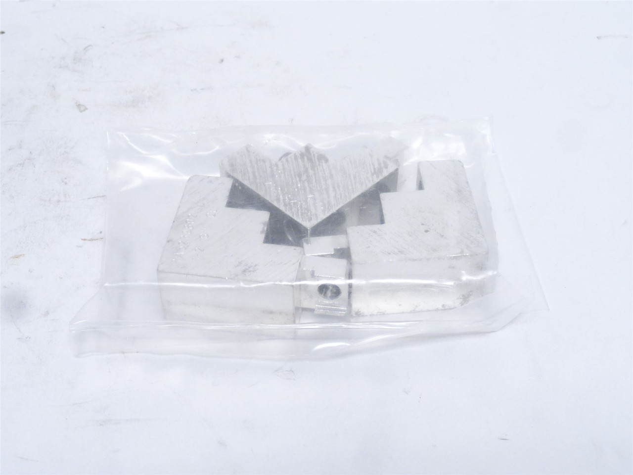 ABB 1SDA075897R1; XT1 Terminal Option; "MC" Distribution Lugs