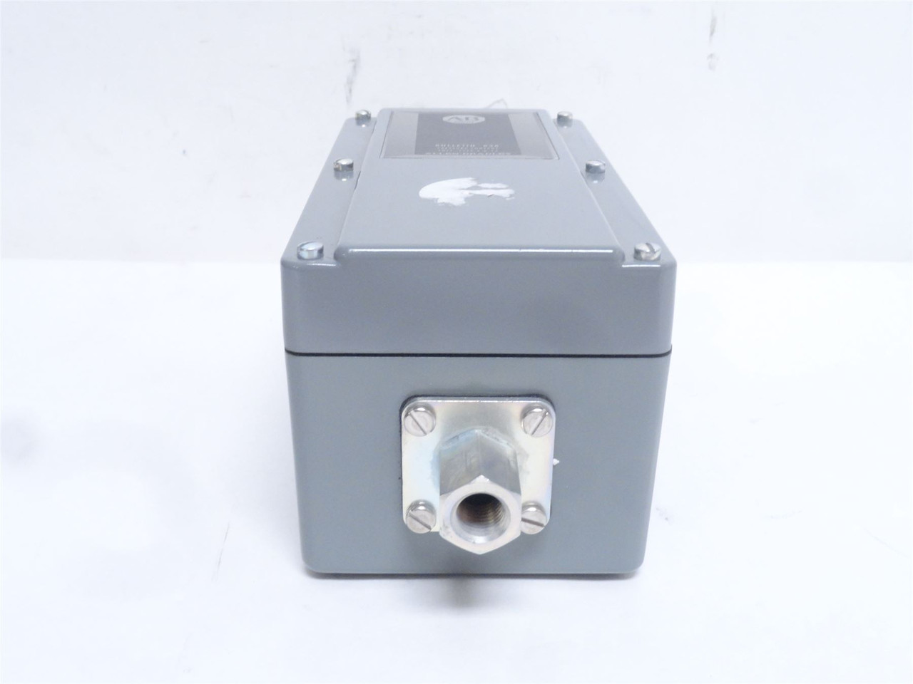 Allen-Bradley 836-C8J; Pressure Control Switch 6-250PSI