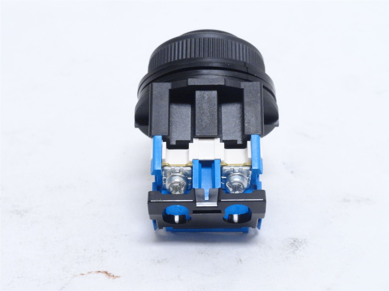 Fuji AR30EOR-10B; Momentary Push-Button; Black; 30mm