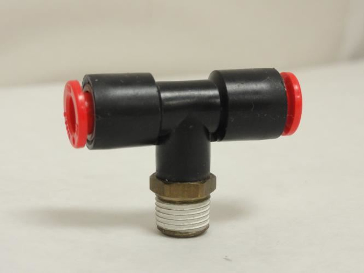 SMC KQT07-34S; Lot-2; Male Branch Tee; 1/4" Tube x 1/8 MNPT