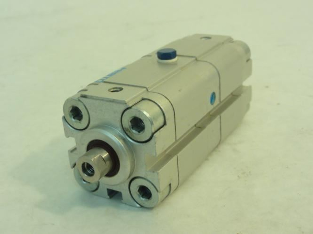 Festo ADVUT-25X2-5-P-A; Air Cylinder; 25mm Bore; 2mm Stroke Festo ADVUT-25X2-5-P-A; Air Cylinder; 25mm Bore; 2mm Stroke
