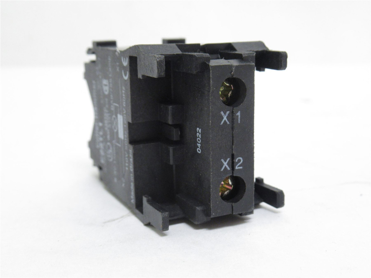 Cutler-Hammer E22TL1; Panel Mount Indicator Transformer; 6.3V Cutler-Hammer E22TL1; Panel Mount Indicator Transformer; 6.3V