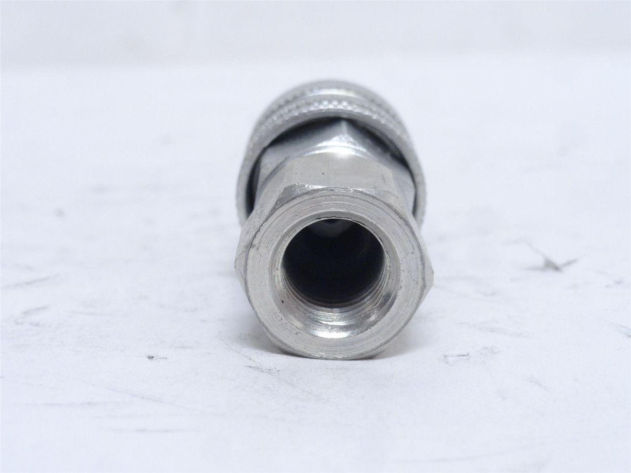 Eaton FD90-1012-04-04; Steel QC Coupler; Size: 1/4"; 7000PSI Eaton FD90-1012-04-04; Steel QC Coupler; Size: 1/4"; 7000PSI