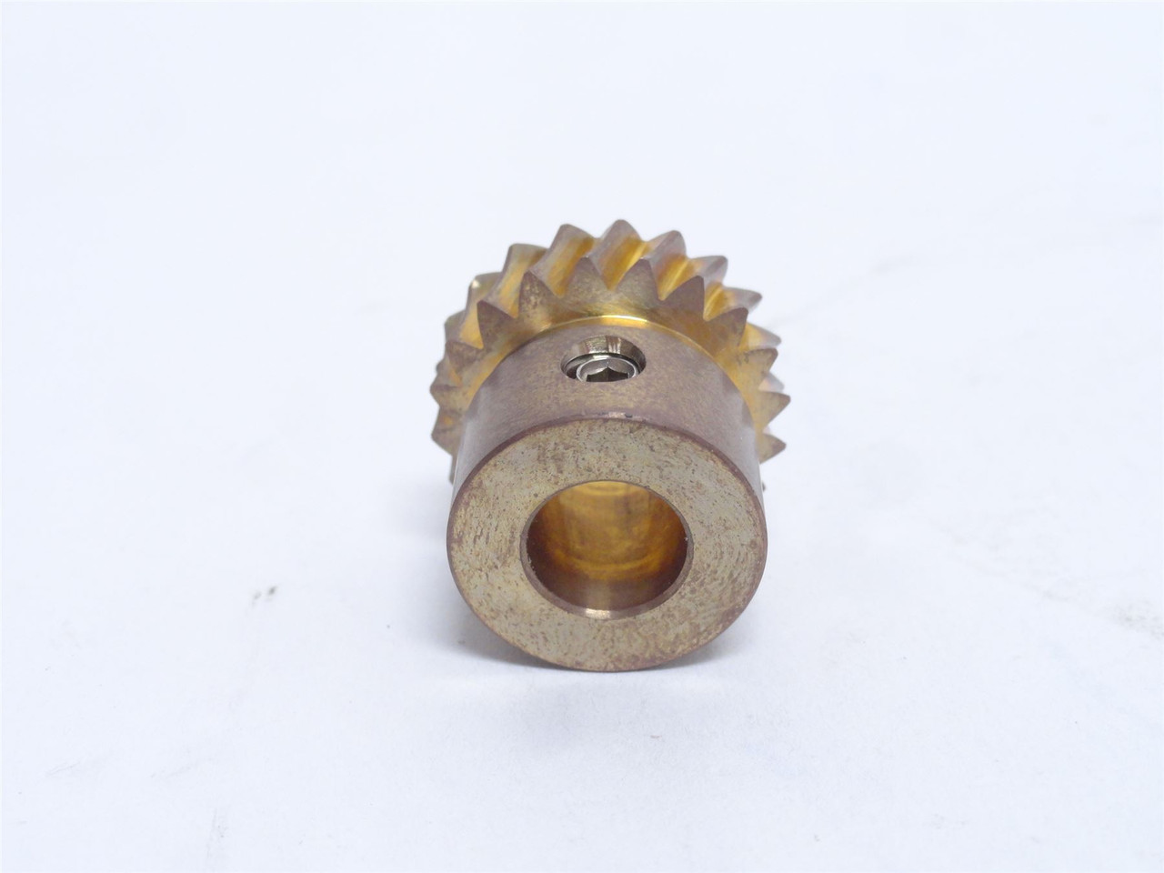 JBT 20-8213; Bronze Worm Gear; 20 Teeth; 3/8"ID; 15/16"OD JBT 20-8213; Bronze Worm Gear; 20 Teeth; 3/8"ID; 15/16"OD