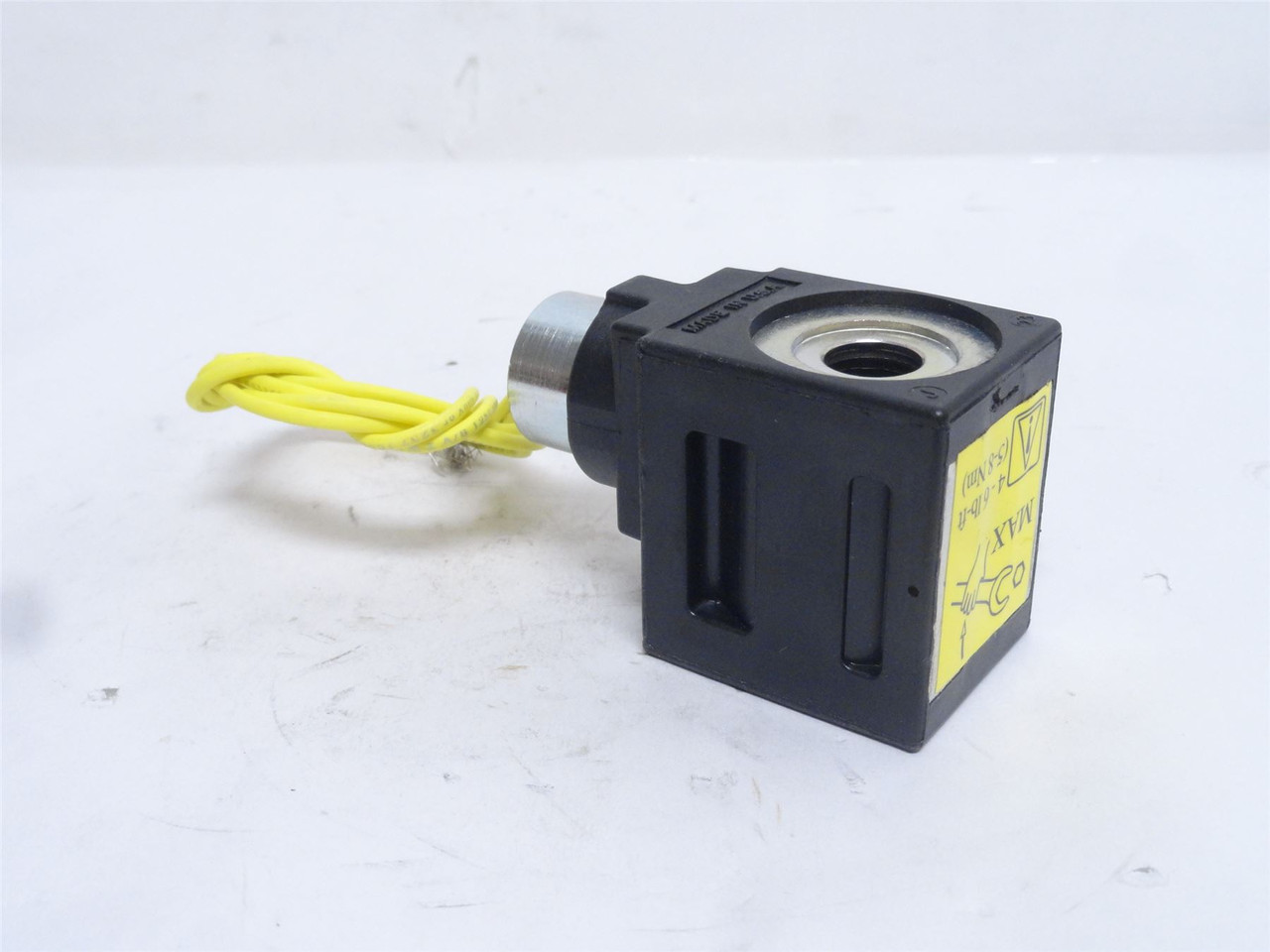 Vickers 02-178106; Hydraulic Solenoid Coil; 120VAC;1/2"ID