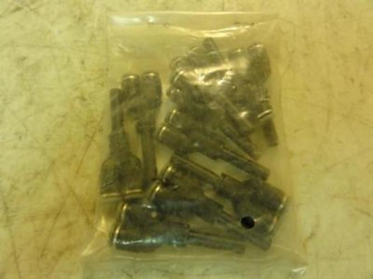 Norgren C20840402; Lot-10 Union T-Stem Connectors