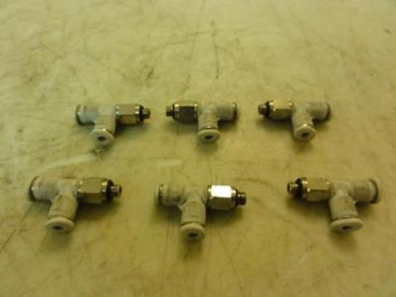 Norgren M24680110; Lot-6 Swivel Side Tees Connectors Tube 1/8"