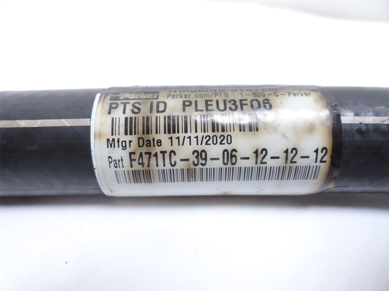 Parker F471TC-39-06-12-12-12-32; Hose 3/4JICx3/4JIC 90deg 32"L Parker F471TC-39-06-12-12-12-32; Hose 3/4JICx3/4JIC 90deg 32"L