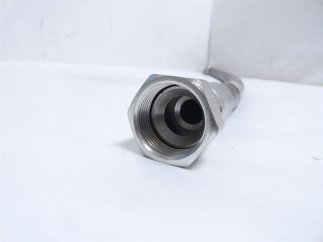 Parker F471TC0606121612-34; Hose; 1 JIC x 3/4 JIC; 34" Long Parker F471TC0606121612-34; Hose; 1 JIC x 3/4 JIC; 34" Long