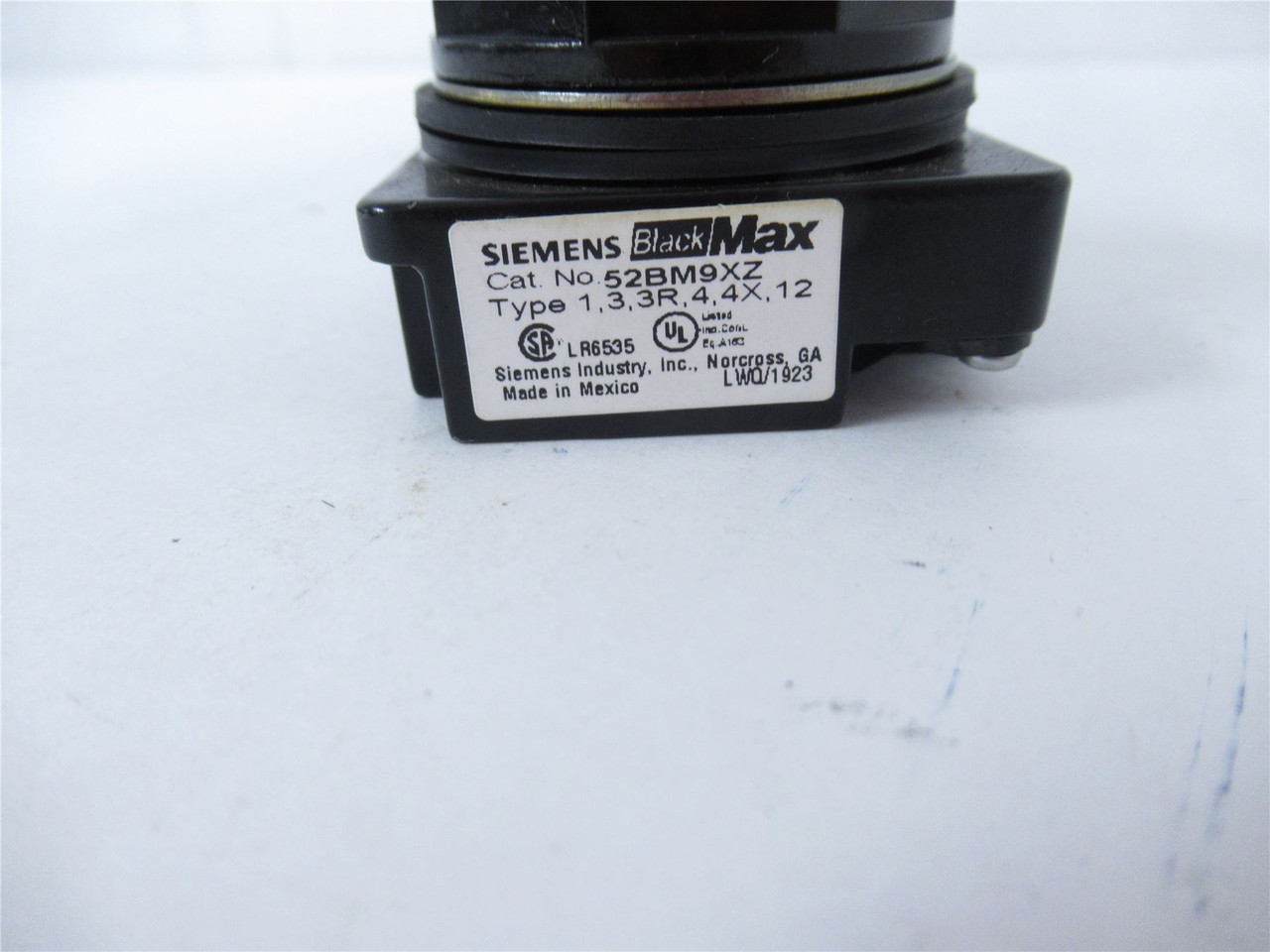 Siemens 52BM9XZ; Pushbutton Switch 30mm 2 Position